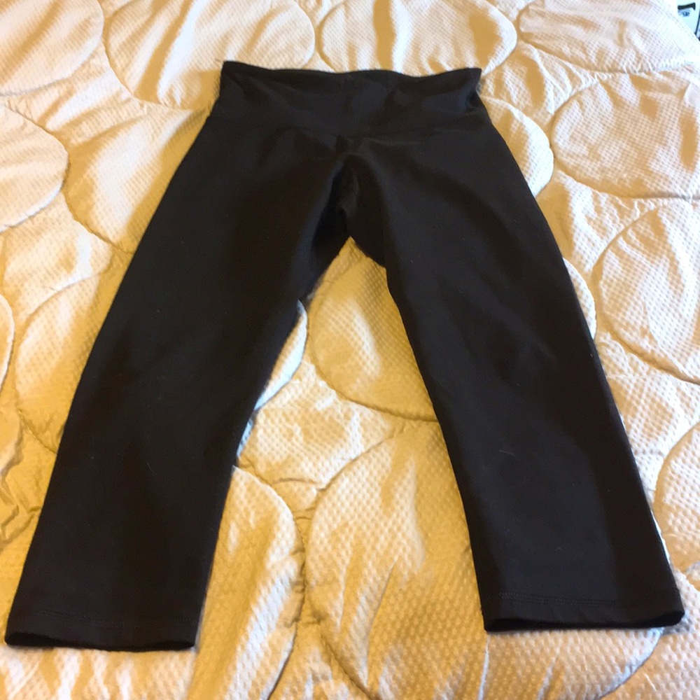 Old Navy Go-Dry Workout Leggings